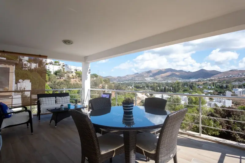 Bodrum Gümüşlük Kadıkalesi Mevki Satılık Özel Plajlı Villa